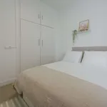 Rent a room of 200 m² in madrid