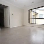 Rent 3 bedroom apartment in Giralang