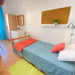 Rent 4 bedroom apartment in Lisbon