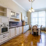 Pronajměte si 4 ložnic/e byt o rozloze 115 m² v Prague