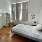 Miete 4 Schlafzimmer wohnung von 145 m² in Köln
