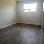 Rent 3 bedroom apartment of 125 m² in Mississauga