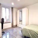 Appartement de 60 m² avec 4 chambre(s) en location à Marseille