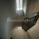 Affitto 5 camera casa di 314 m² in Gallarate