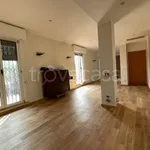 Rent 3 bedroom apartment of 100 m² in Milano