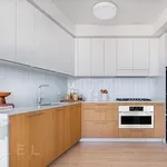 Rent 3 bedroom apartment in Queens