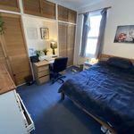 Rent 4 bedroom flat in Birmingham