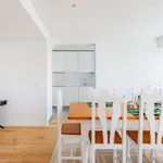 Rent 2 bedroom apartment of 100 m² in Lisbon