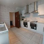 Rent 6 bedroom flat in Wales