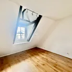 Appartement de 70 m² avec 3 chambre(s) en location à Versailles