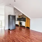 Rent 2 bedroom apartment in Surrey