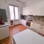 Rent 3 bedroom apartment of 102 m² in Genoa