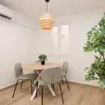 Rent 1 bedroom apartment of 484 m² in Barcelona