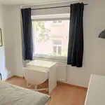 Miete 4 Schlafzimmer wohnung von 90 m² in Frankfurt