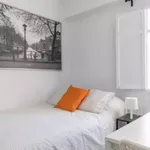 Rent 4 bedroom apartment in Valencia