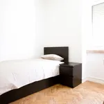 Rent 4 bedroom apartment in Lisbon