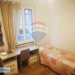 Affitto 4 camera appartamento di 105 m² in Bologna