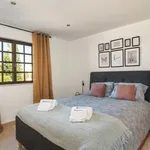 Rent 4 bedroom house of 250 m² in Lagoa