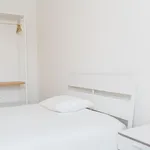 Rent 6 bedroom apartment in Porto