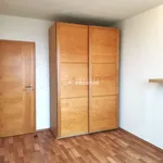 Pronajměte si 3 ložnic/e byt o rozloze 80 m² v Městec Králové