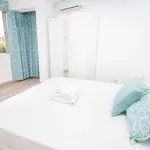 Rent 3 bedroom apartment in malaga