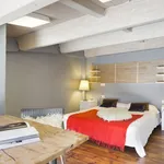 Rent 2 bedroom apartment of 969 m² in Barcelona