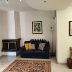 Rent 2 bedroom house of 90 m² in latina