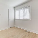 Rent 3 bedroom apartment of 301 m² in Mississauga (Streetsville)