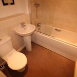 Rent 2 bedroom flat in East Midlands