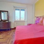 Rent 4 bedroom apartment of 160 m² in rome