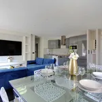 Rent 3 bedroom apartment of 700 m² in Paris