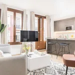 Alquilo 2 dormitorio apartamento de 689 m² en Valencia