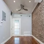 Rent 2 bedroom apartment in Manhattan