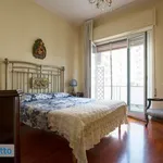 Rent 6 bedroom apartment of 144 m² in Palermo