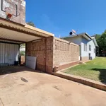 Rent 4 bedroom house in Mount Isa City