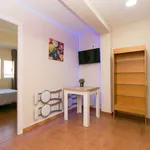 Rent a room of 75 m² in granada