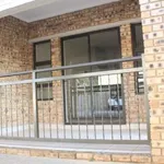 Rent 2 bedroom apartment of 60 m² in Benoni