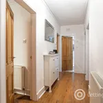 Rent 2 bedroom flat in Aberdeen