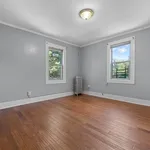 Rent 3 bedroom apartment of 3909 m² in NY