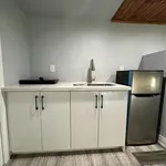 Rent 2 bedroom apartment in East Gwillimbury