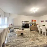 Rent 4 bedroom apartment of 159 m² in Padova