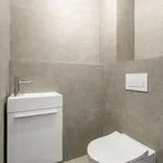 Pronajměte si 3 ložnic/e byt o rozloze 97 m² v Prague