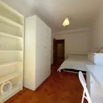 Rent a room in lisbon