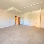 Rent 2 bedroom apartment of 85 m² in Cantù