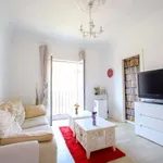 Rent a room of 100 m² in valencia