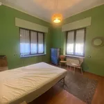 Rent 1 bedroom apartment of 65 m² in Genova