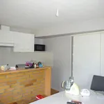 Appartement de 86 m² avec 3 chambre(s) en location à Nohanent