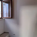 Affitto 3 camera appartamento di 100 m² in Acquaviva delle Fonti