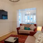 Rent 3 bedroom apartment in lisbon