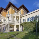 Rent 4 bedroom apartment of 95 m² in Rapallo